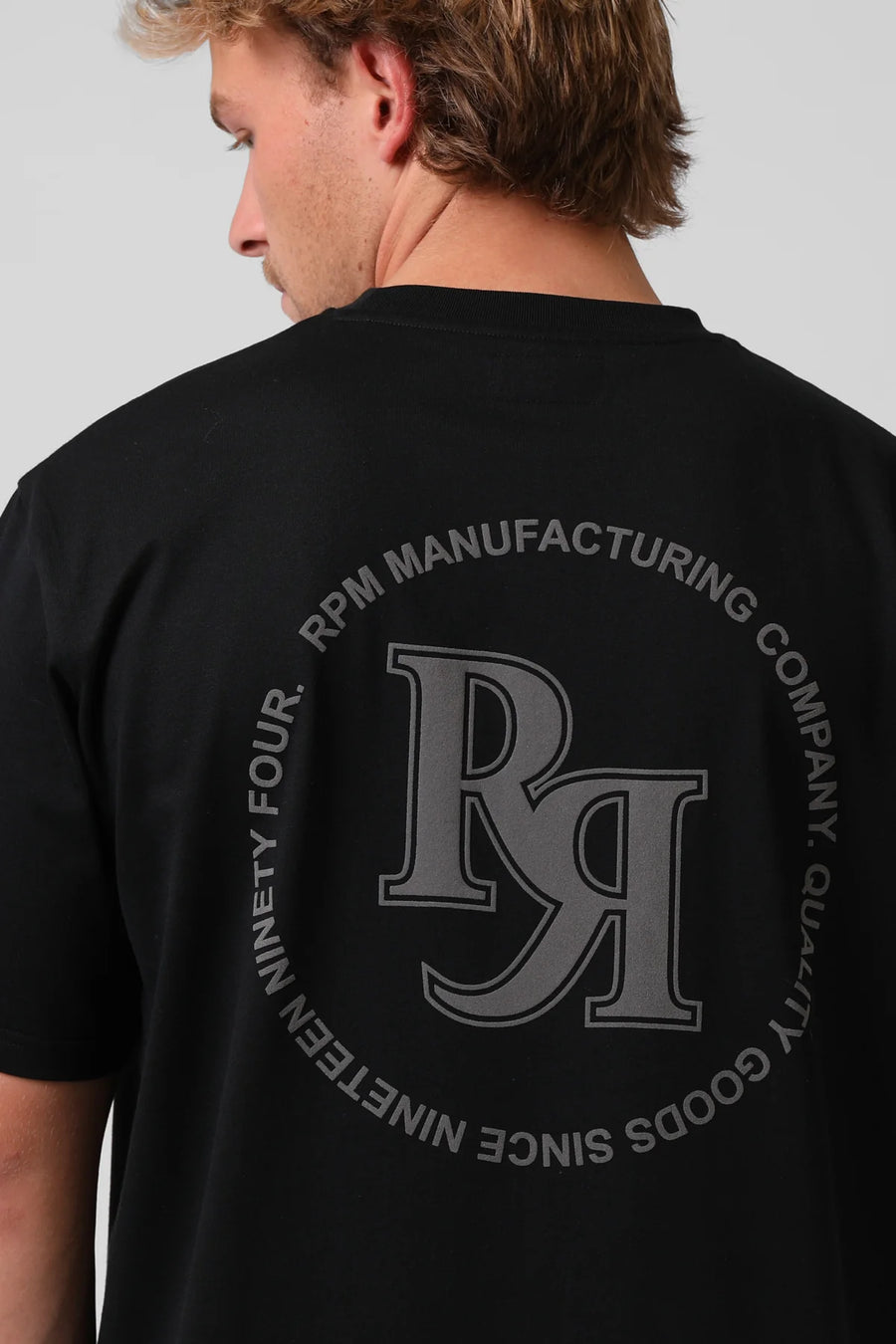 RPM CIRCLE PUFF TEE - BLACK - WILDROSE