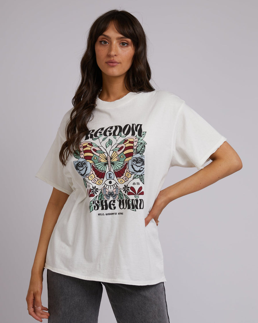 ALL ABOUT EVE IN THE WIND OVERSIZED TEE - VINTAGE WHITE - WILDROSE