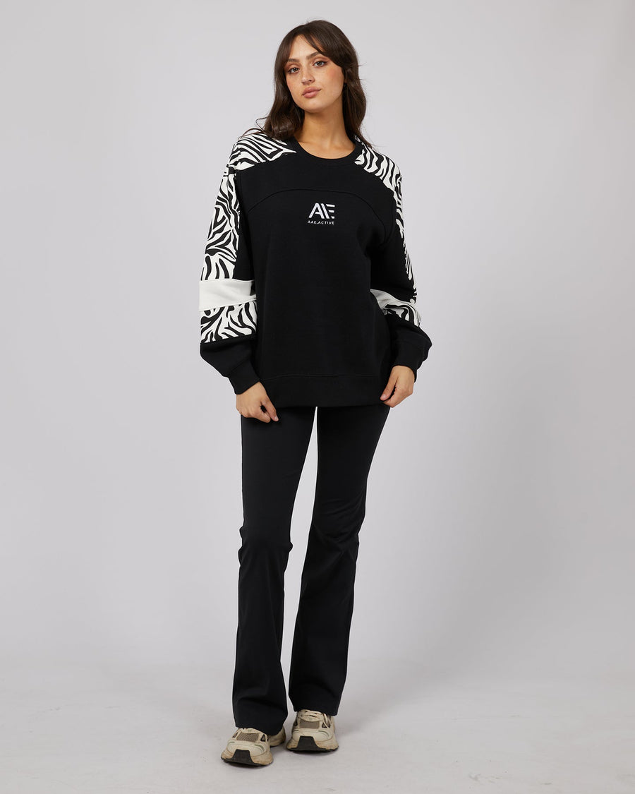 ALL ABOUT EVE PARKER PANELLED CREW - BLACK - WILDROSE