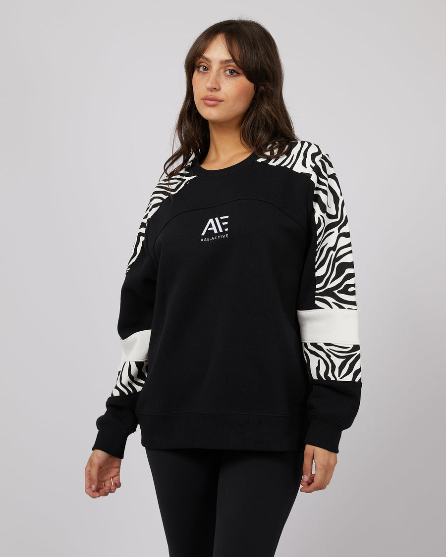 ALL ABOUT EVE PARKER PANELLED CREW - BLACK - WILDROSE