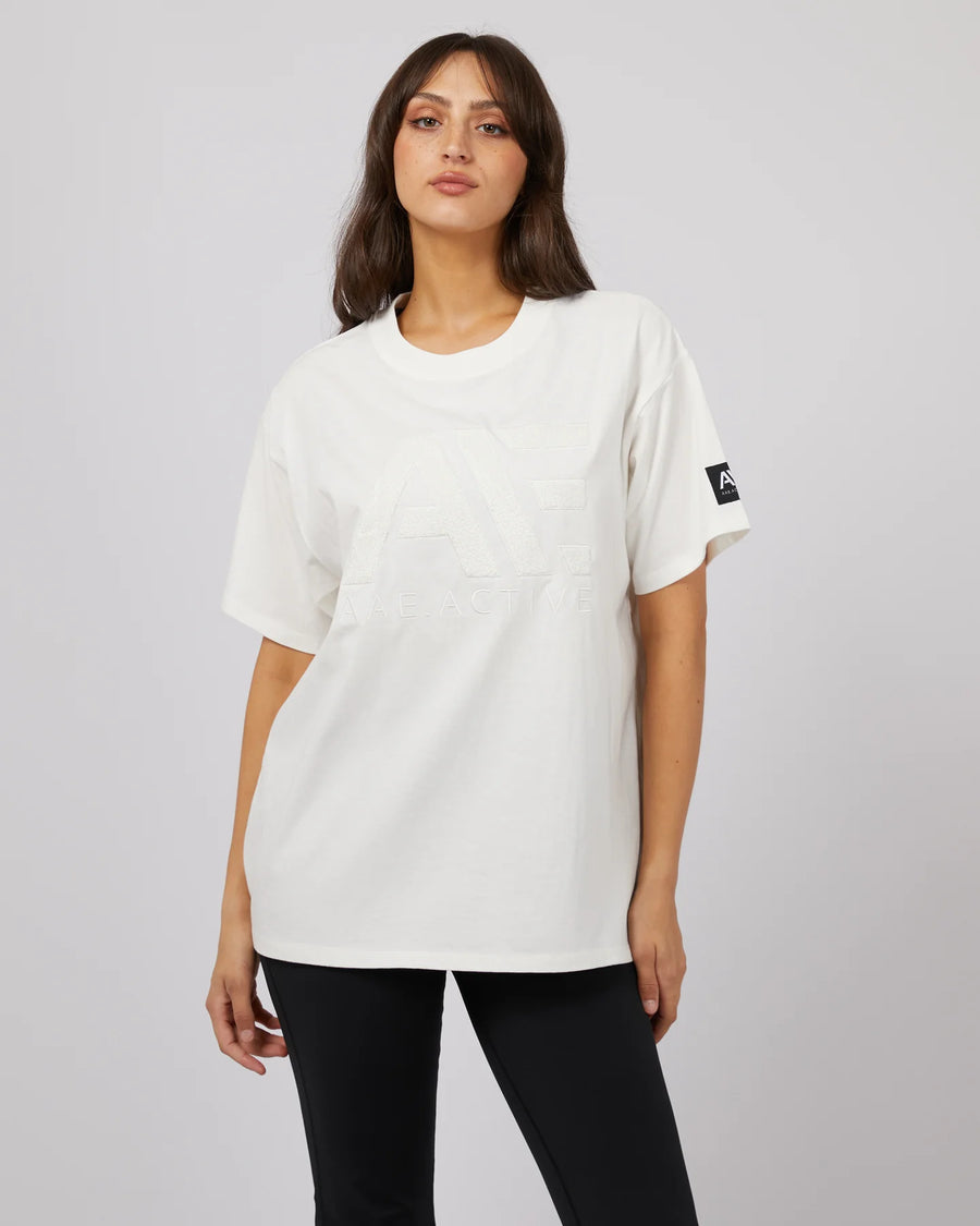 ALL ABOUT EVE BASE ACTIVE TEE - VINTAGE WHITE - WILDROSE