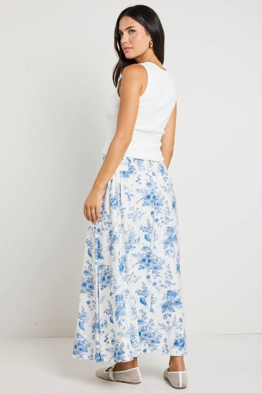 IVY + JACK AFFINITY PORCELAIN PRINT SHIRRED BACK TIERED MAXI SKIRT - WILDROSE