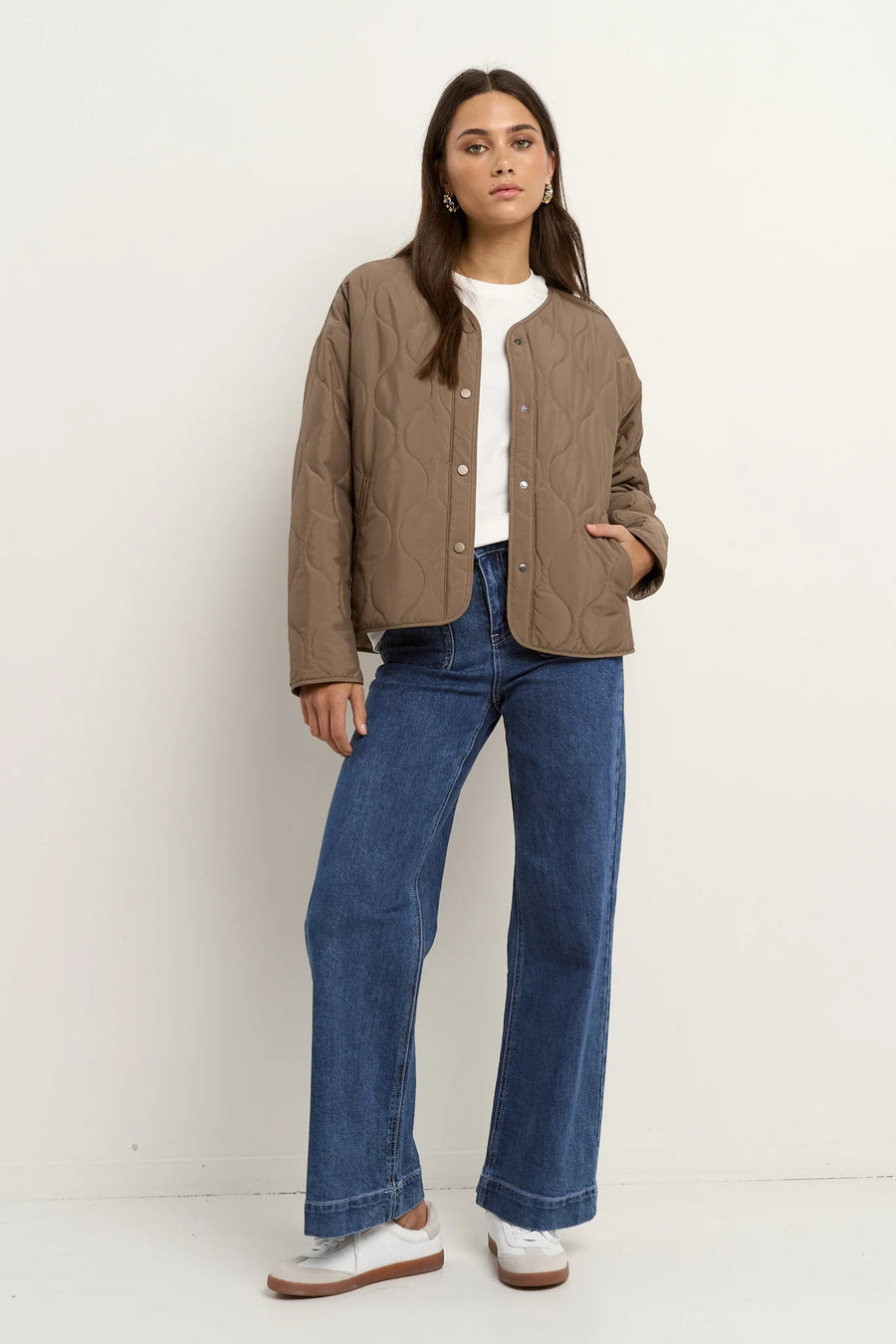 STORIES TO BE TOLD APEX MOCHA COLLARLESS PUFFER JACKET - WILDROSE