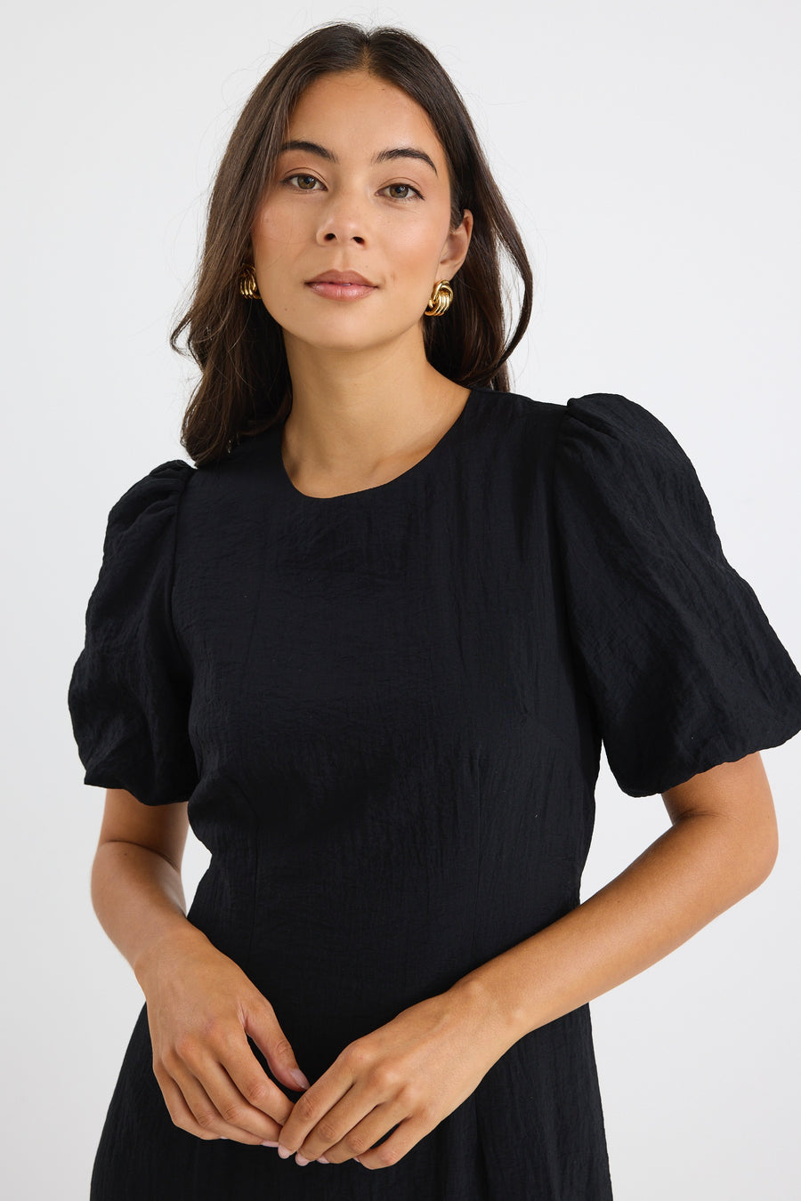 STORIES TO BE TOLD ELDER BLACK SHORT PUFF SLEEVE TIE MIDI DRESS - WILDROSE