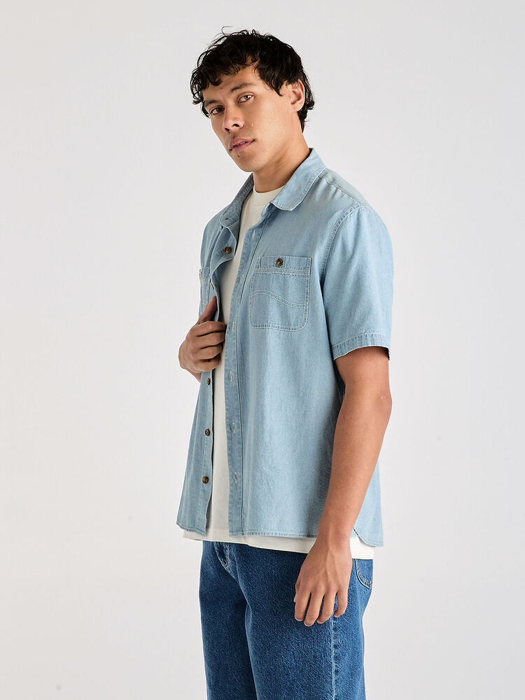 LEE WORKER S/S SHIRT - WASHED CHAMBRAY - WILDROSE
