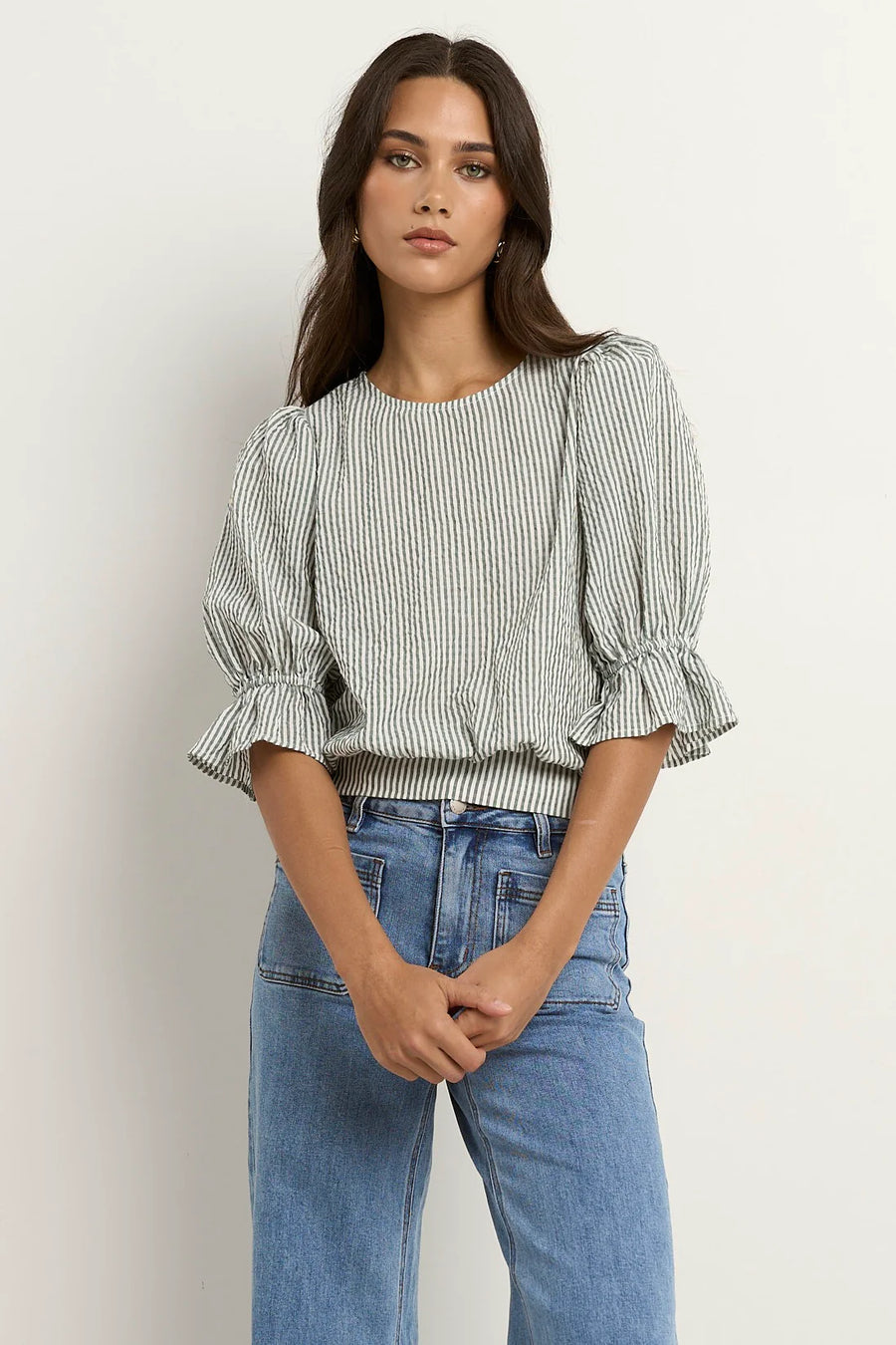 IVY + JACK LOVELY KHAKI STRIPE SHIRRED BACK SS TOP - KHAKI STRIPE - WILDROSE
