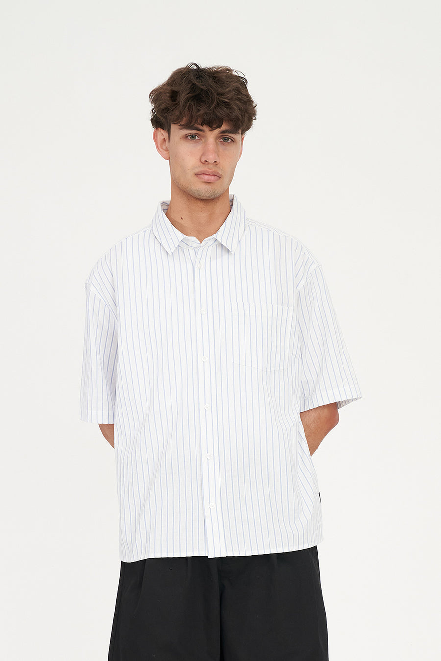 HUFFER SS OXFORD SHIRT - Y2K BLUE - WILDROSE