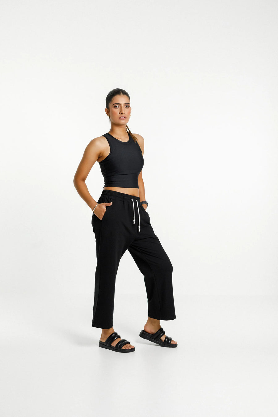 ROSE ROAD CROPPED BALLER PANTS - BLACK - WILDROSE