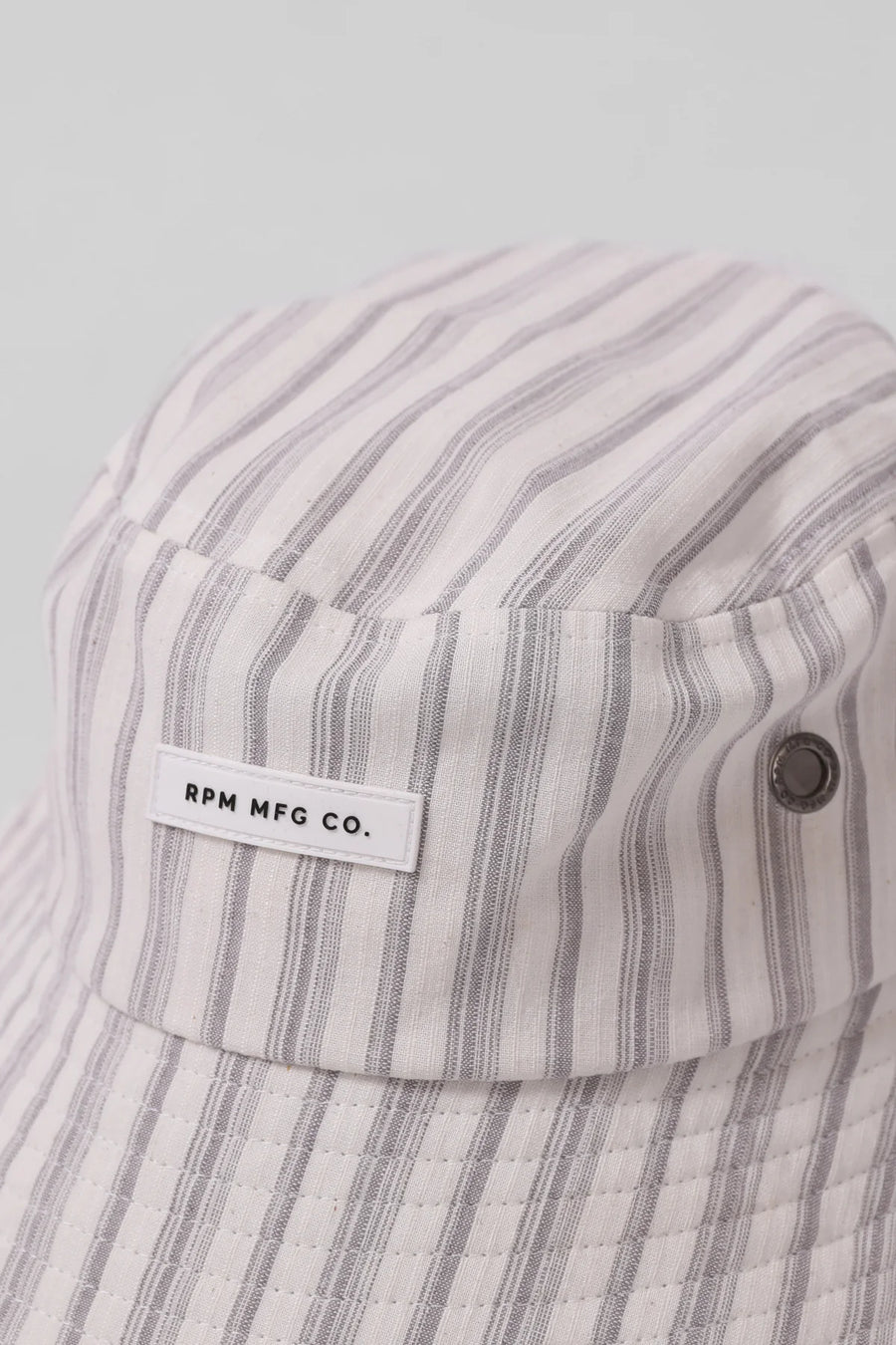 RPM BUCKET HAT - WHITE/GREY STRIPE - WILDROSE