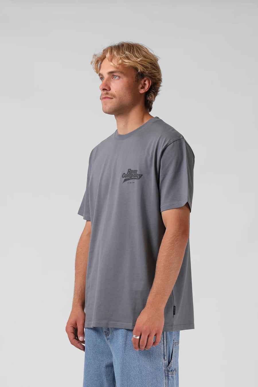 RPM COMPANY TEE - STEEL GREY - WILDROSE