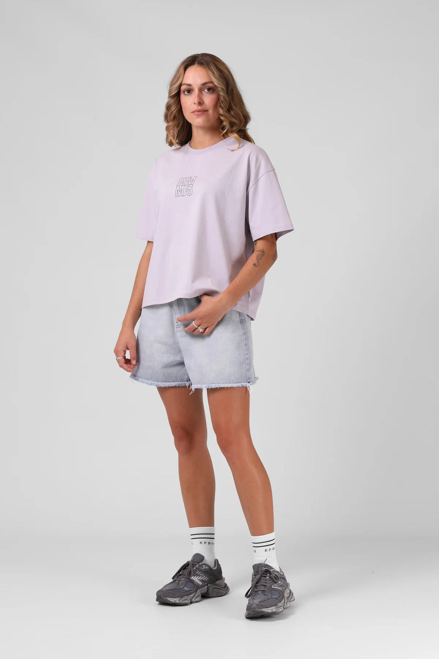 RPM SQUARE TEE - FADED LILAC - WILDROSE