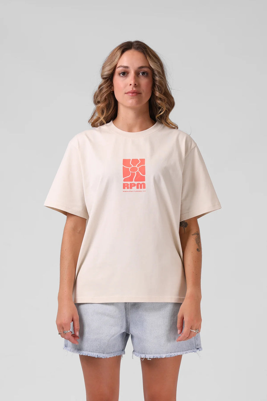 RPM FLOWER TEE - VINTAGE CREAM - WILDROSE