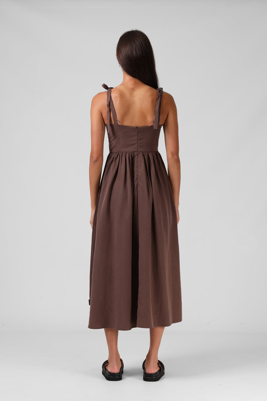 RPM SOFIA MIDI DRESS - CHOCOLATE - WILDROSE