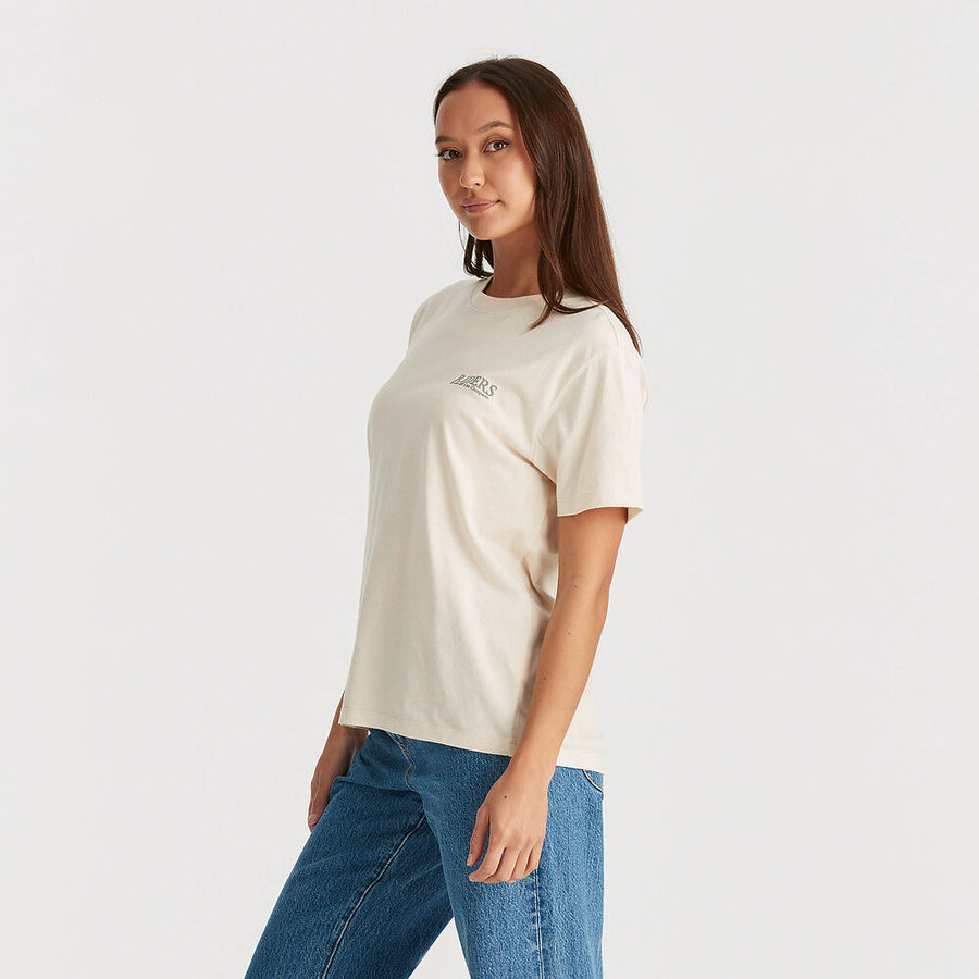 RIDERS BY LEE RELAXED TEE - OAT MILK - WILDROSE