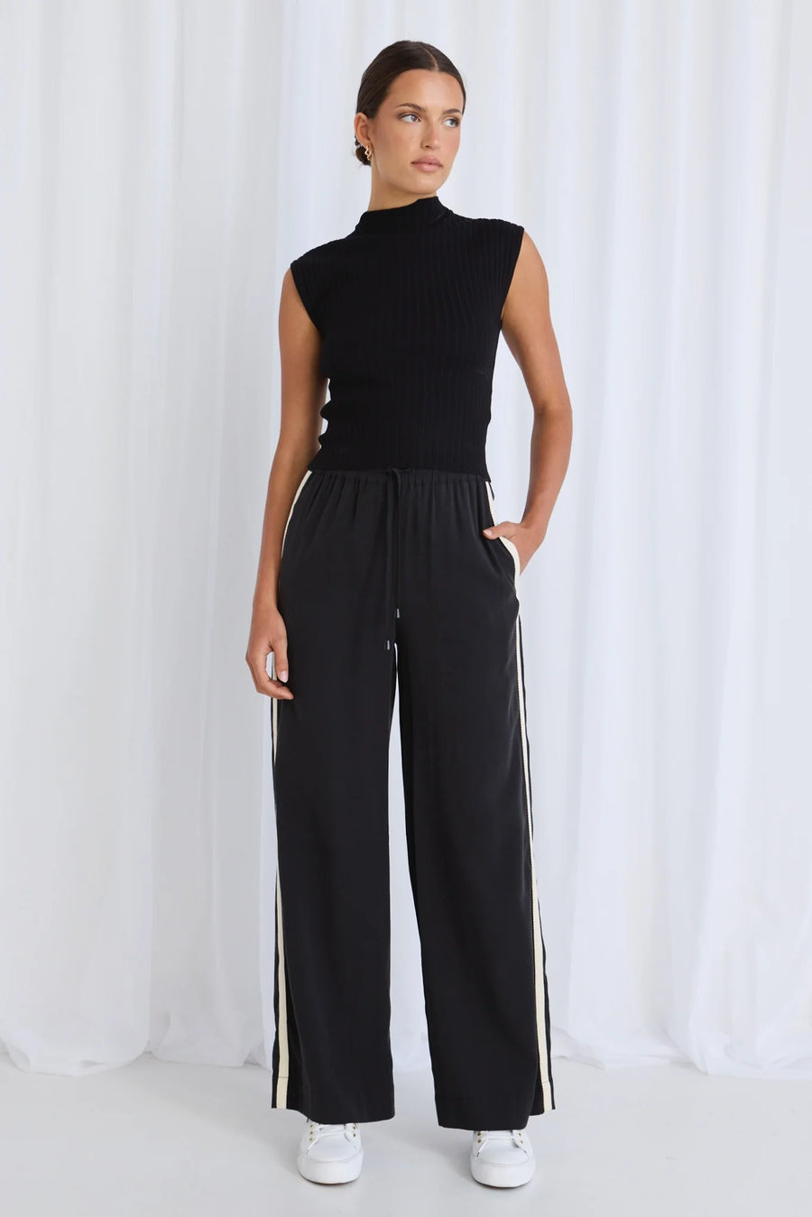 STORIES TO BE TOLD TOWNIE WIDE LEG PANT - BLACK