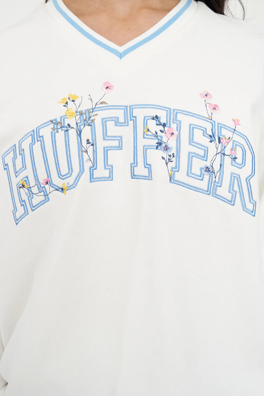 HUFFER V-NECK GIRLFRIEND SWEAT - CHALK - WILDROSE