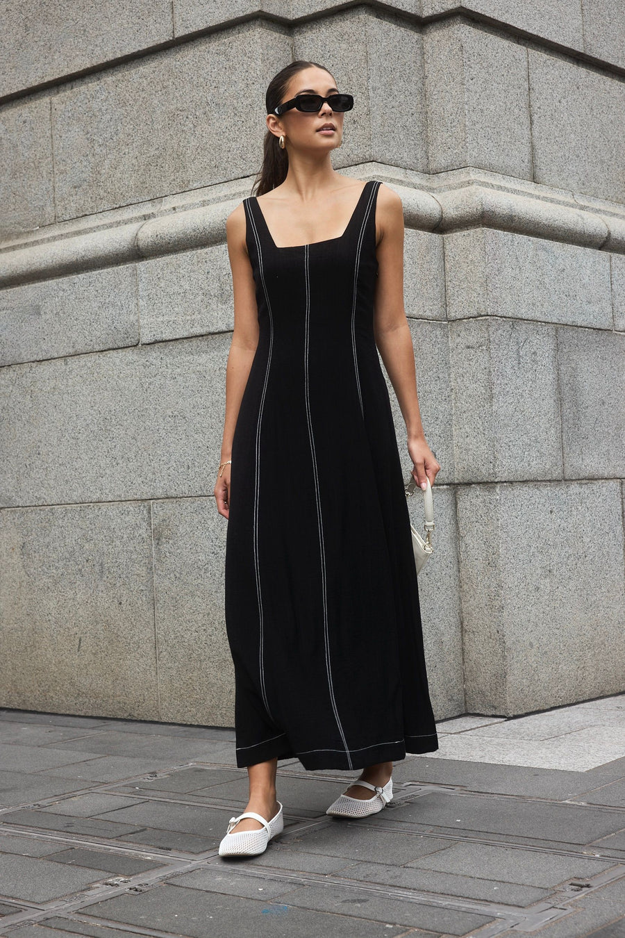 STORIES TO BE TOLD INDEX BLACK SLEEVELESS SQUARE NECK CONTRAST MAXI DRESS - BLACK - WILDROSE