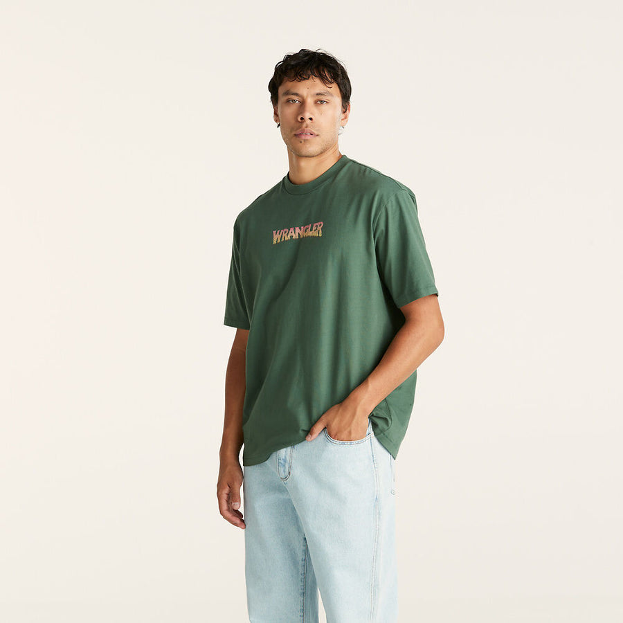 WRANGLER ALCHEMY SLACKER TEE - DARK IVY - WILDROSE