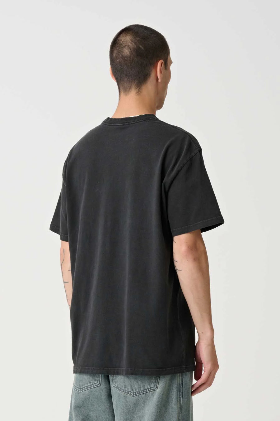 XLARGE CIRCUIT SS TEE - PIGMENT BLACK - WILDROSE