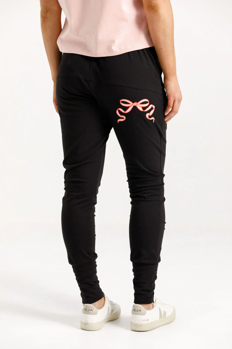 HOMELEE APARTMENT PANTS - BLACK WITH BLOSSOM BERRY BOW - WILDROSE
