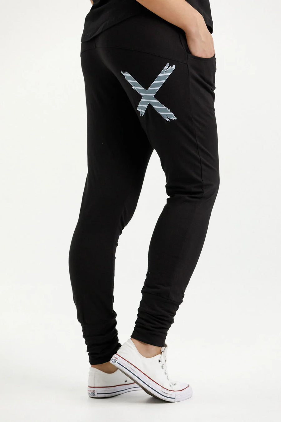 HOME-LEE APARTMENT PANTS - BLACK W STORMY STRIPE X - WILDROSE