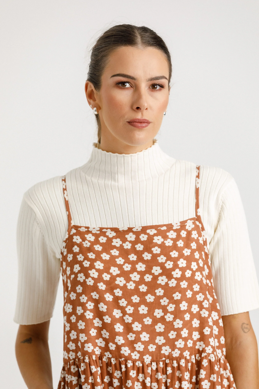 THING THING SHORT SLEEVE TURTLE NECK - UNBLEACHED